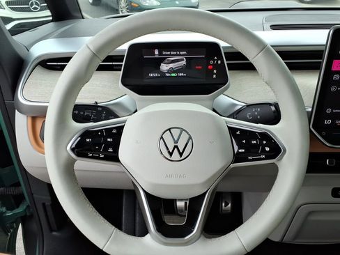 Used 2025 Volkswagen ID. Buzz 1st Edition AWD/4WD image 19