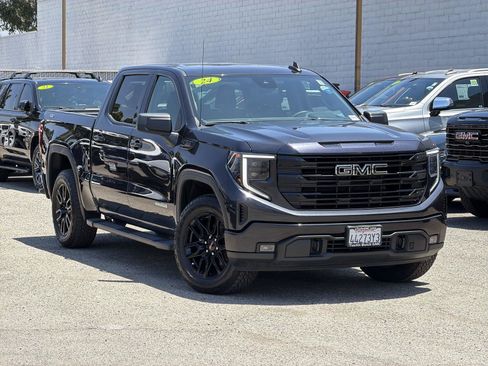 Used 2024 GMC Sierra 1500 Elevation AWD/4WD image 1