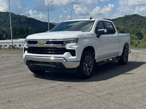 Certified 2023 Chevrolet Silverado 1500 LT AWD/4WD image 3