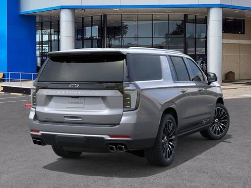New 2026 Chevrolet Suburban High Country AWD/4WD image 4