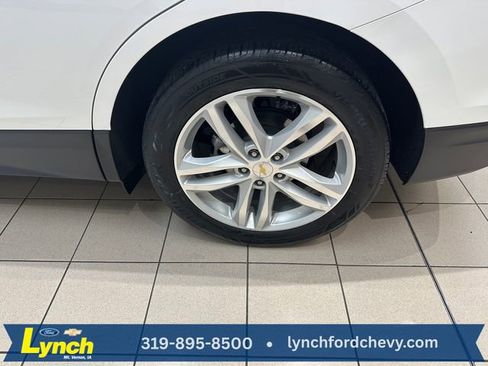 Used 2018 Chevrolet Equinox Premier image 33