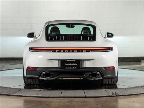 Used 2025 Porsche 911 Carrera RWD image 10
