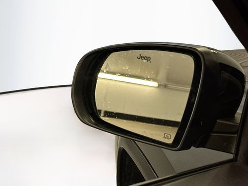 Used 2022 Jeep Compass Limited w/ Elite Group image 16