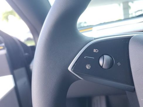 Used 2026 Tesla Model Y 2WD image 24