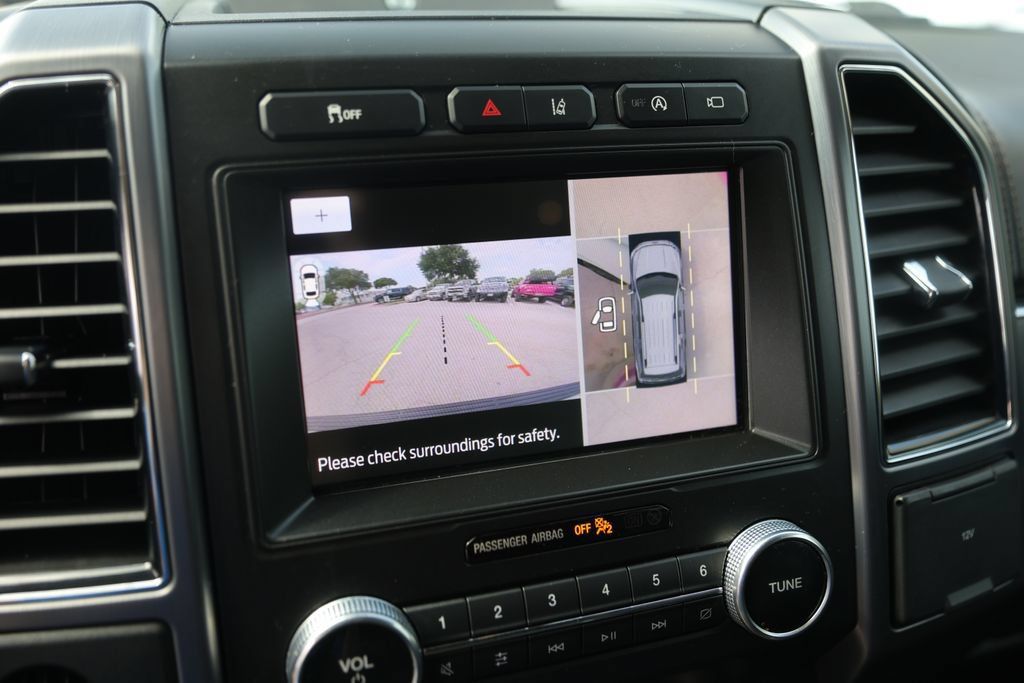 Used 2021 Ford Expedition Platinum RWD image 17