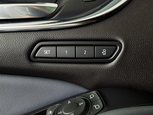 Used 2021 Buick Enclave Premium w/ Sun and Sites Package FWD image 20