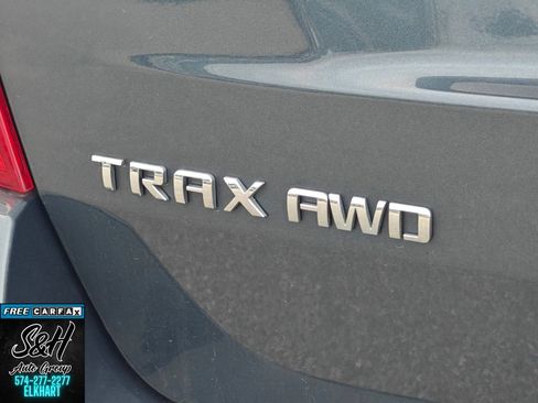 Used 2022 Chevrolet Trax LT w/ Driver Confidence Package AWD/4WD image 23