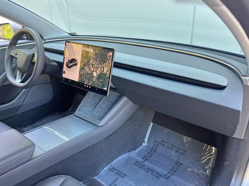 Used 2025 Tesla Model 3 Long Range image 15