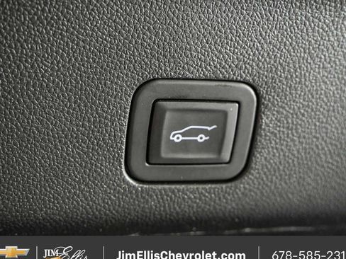 Certified 2025 Chevrolet Tahoe LT image 34