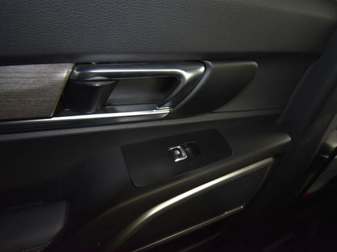 Used 2022 Kia Telluride EX w/ EX Premium Package image 26