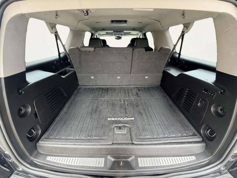 Used 2015 Cadillac Escalade ESV Premium AWD/4WD image 6
