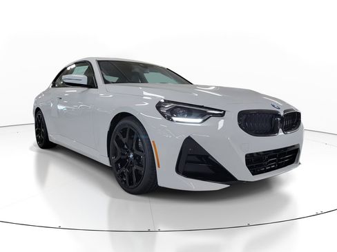 New 2025 BMW 230i Coupe w/ M Sport Package RWD image 3