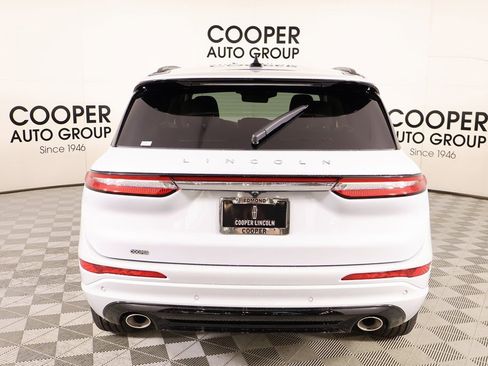 New 2026 Lincoln Corsair Premiere image 22