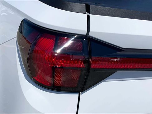 Used 2025 Hyundai Santa Cruz Limited AWD/4WD image 29