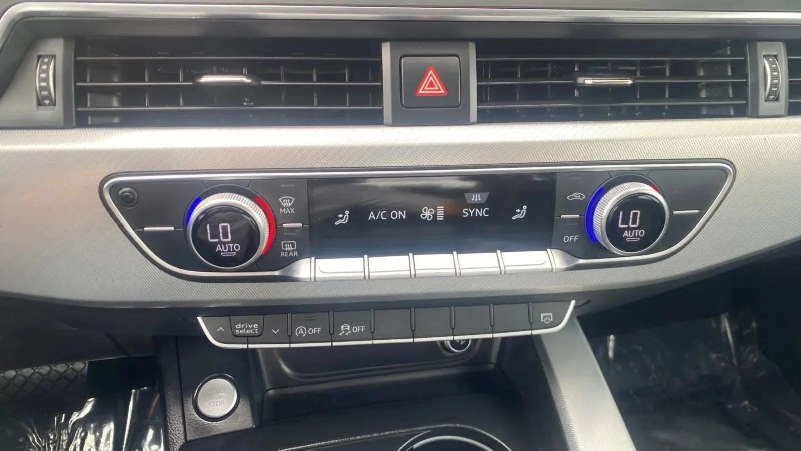Used 2017 Audi A4 2.0T Ultra Premium FWD image 22
