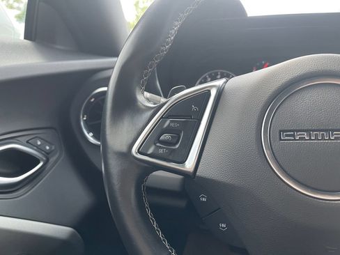 Used 2022 Chevrolet Camaro LT RWD image 19