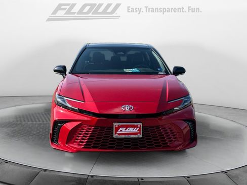 Used 2025 Toyota Camry XSE image 3