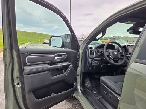 New 2026 RAM 1500 4x4 Crew Cab image 10
