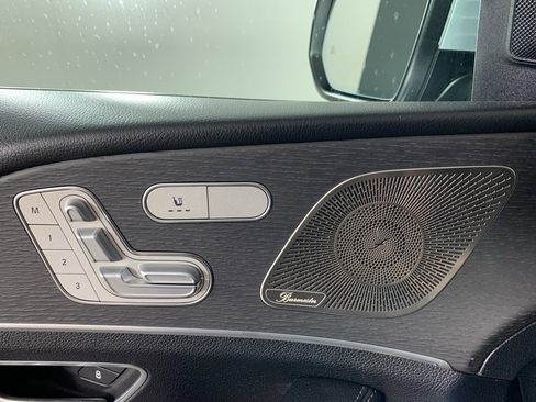 Used 2022 Mercedes-Benz GLE 350 4MATIC w/ Premium Package image 15