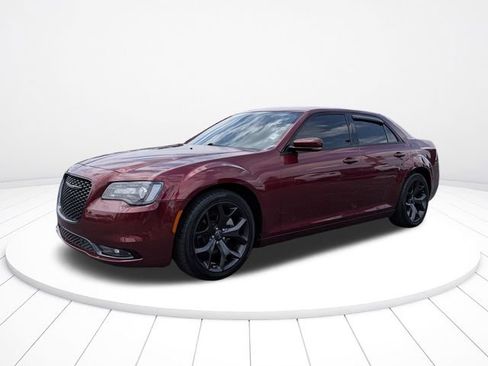 Used 2023 Chrysler 300 S RWD image 7