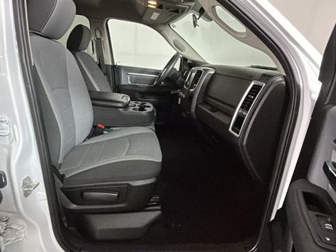 Used 2024 RAM 1500 Classic SLT AWD/4WD image 29