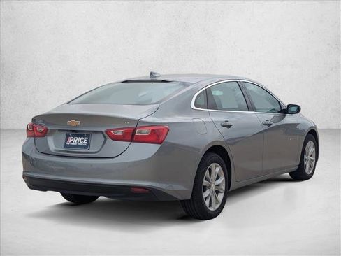 Used 2025 Chevrolet Malibu LT image 5