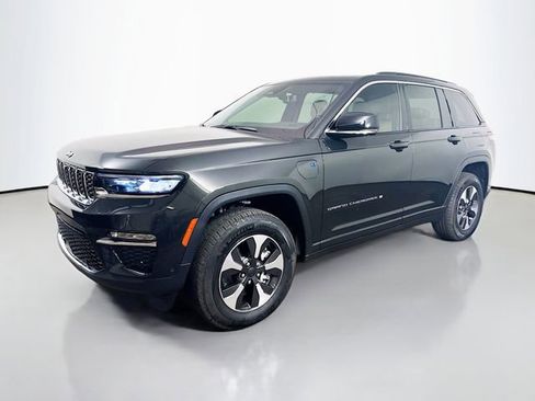 Used 2024 Jeep Grand Cherokee Limited 4xe w/ Luxury Tech Group II image 5