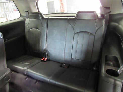 Used 2015 GMC Acadia Denali AWD/4WD image 40
