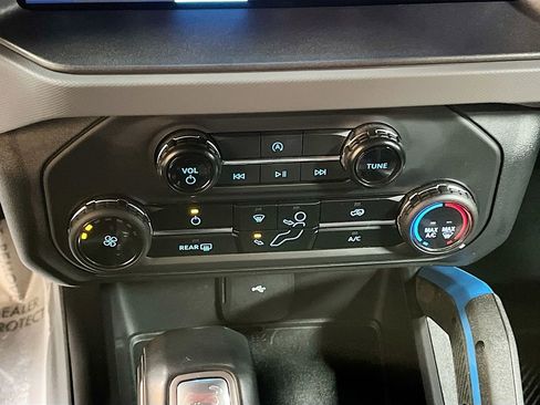 Used 2024 Ford Bronco Black Diamond image 15