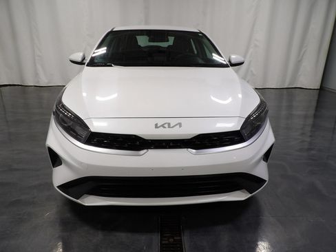 Used 2024 Kia Forte LXS FWD image 2