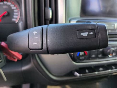 Used 2015 GMC Sierra 1500 SLE w/ SLE Value Package image 31