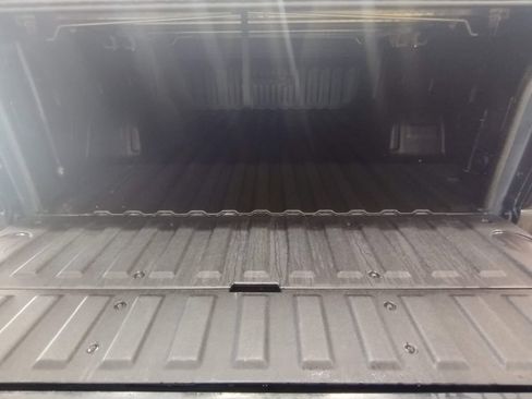 Used 2021 GMC Sierra 1500 AT4 w/ AT4 Premium Package AWD/4WD image 23