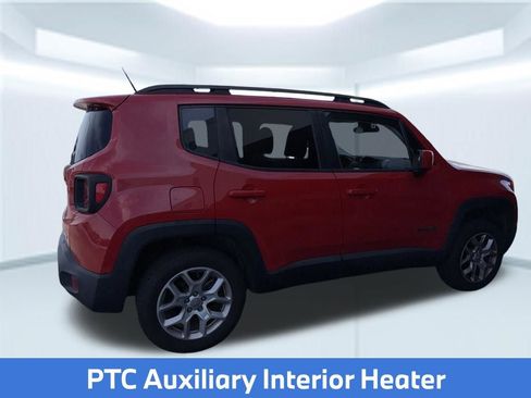Used 2017 Jeep Renegade Latitude w/ Cold Weather Group AWD/4WD image 6