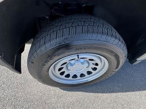 Used 2023 Chevrolet Colorado W/T image 33