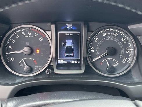 Used 2023 Toyota Tacoma TRD Off-Road w/ Technology Package image 35