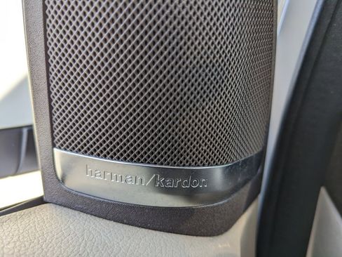 Used 2018 Mercedes-Benz GLE 350 4MATIC image 34