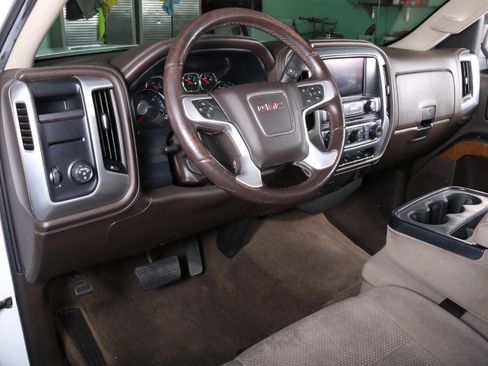 Used 2017 GMC Sierra 1500 SLE w/ SLE Value Package image 29