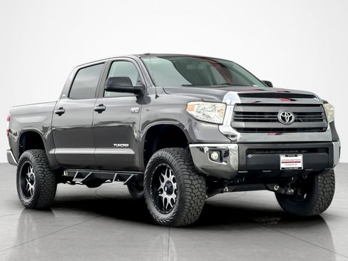 Used 2015 Toyota Tundra SR5 w/ SR5 Upgrade Package image 7