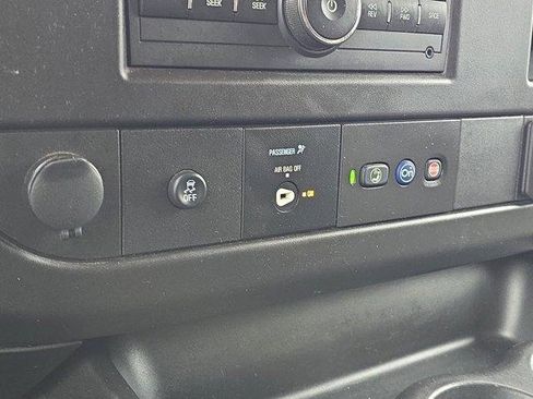 Used 2022 Chevrolet Express 3500 LS image 25