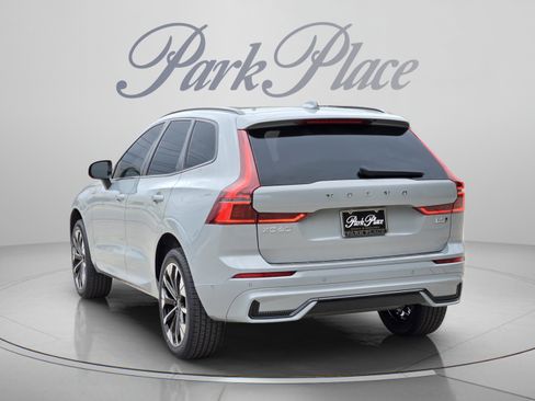 Used 2026 Volvo XC60 B5 Plus w/ Protection Package Premier AWD/4WD image 3