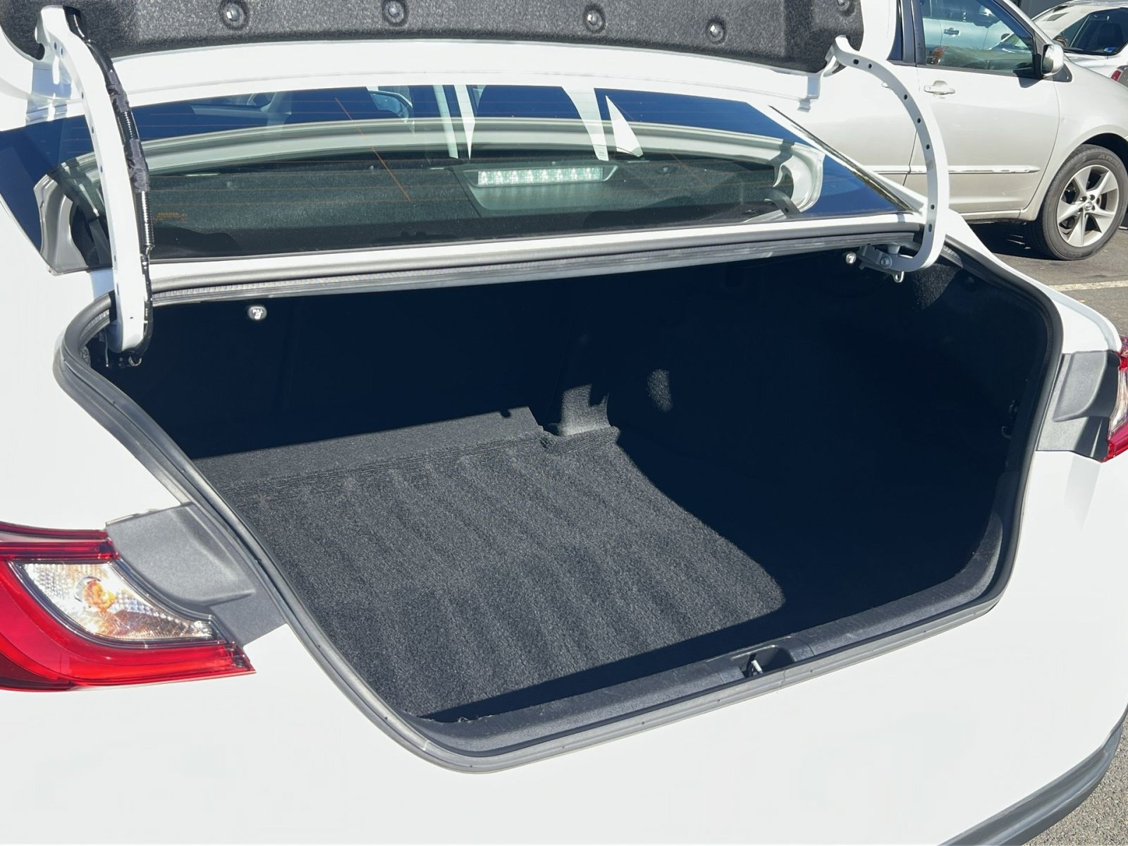 Used 2026 Toyota Camry LE FWD image 26
