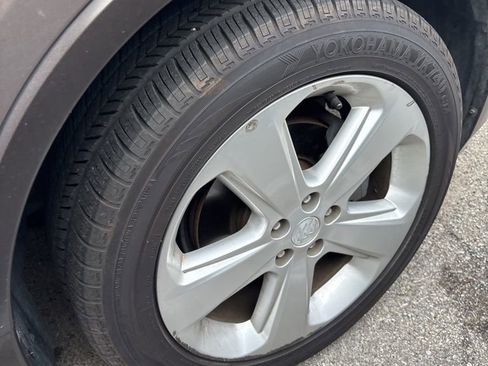 Used 2015 Buick Encore Premium image 9