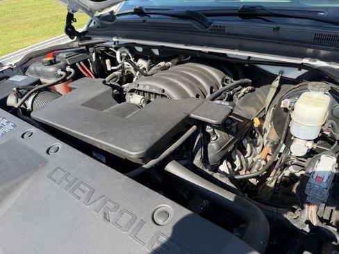 Used 2018 Chevrolet Tahoe LT AWD/4WD image 32