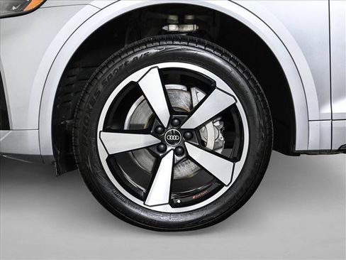 Used 2023 Audi Q5 2.0T Premium Plus w/ Premium Plus Package AWD/4WD image 25