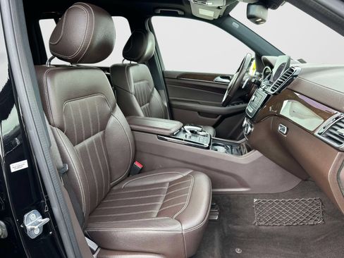 Used 2019 Mercedes-Benz GLS 450 4MATIC image 10