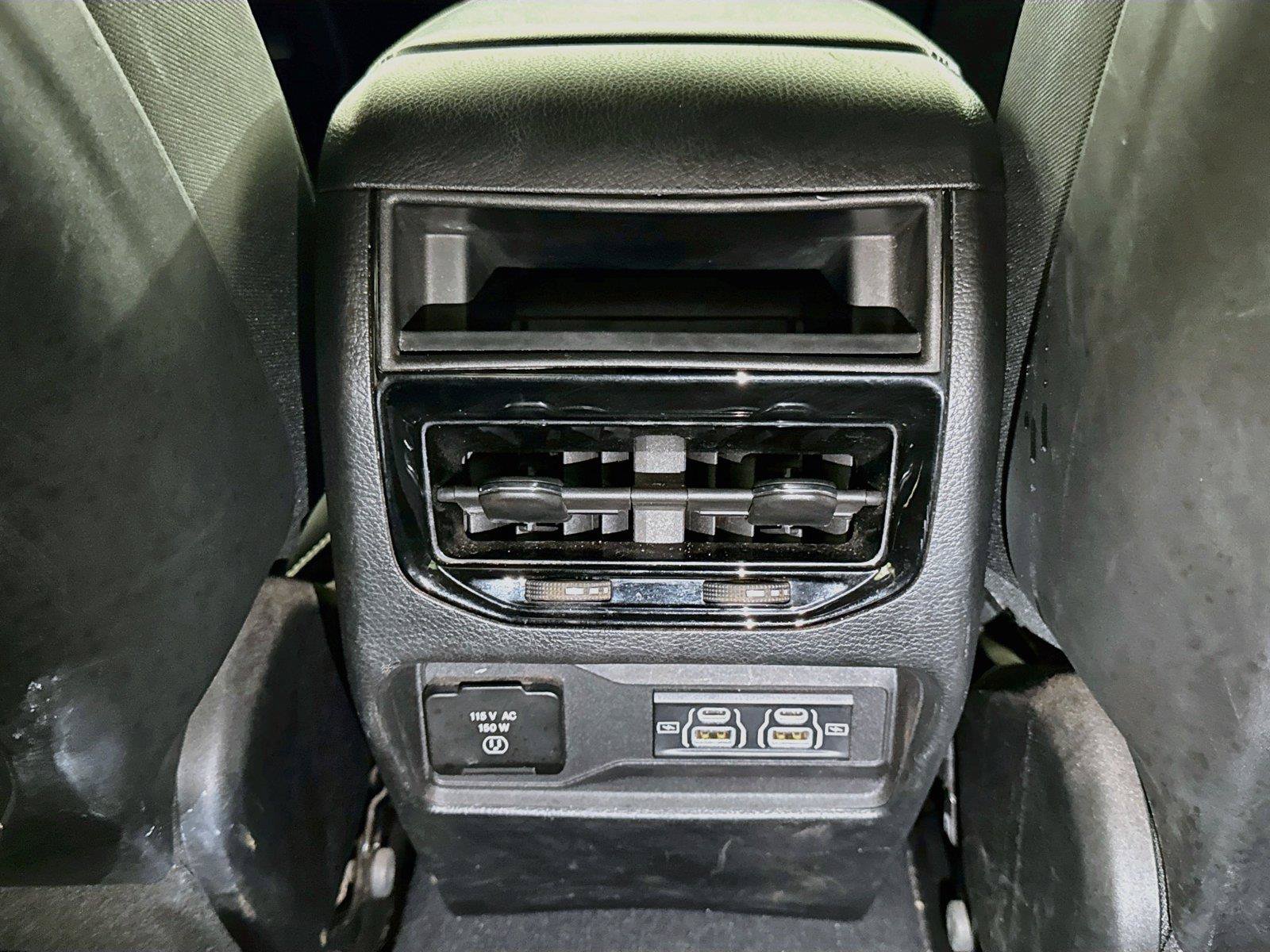 Used 2023 Jeep Grand Cherokee Altitude AWD/4WD image 22