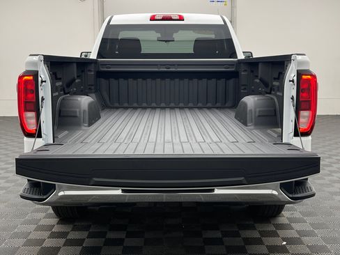 Used 2026 GMC Sierra 1500 Pro w/ Convenience Package AWD/4WD image 8