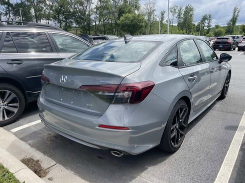Used 2025 Honda Civic Sport image 4