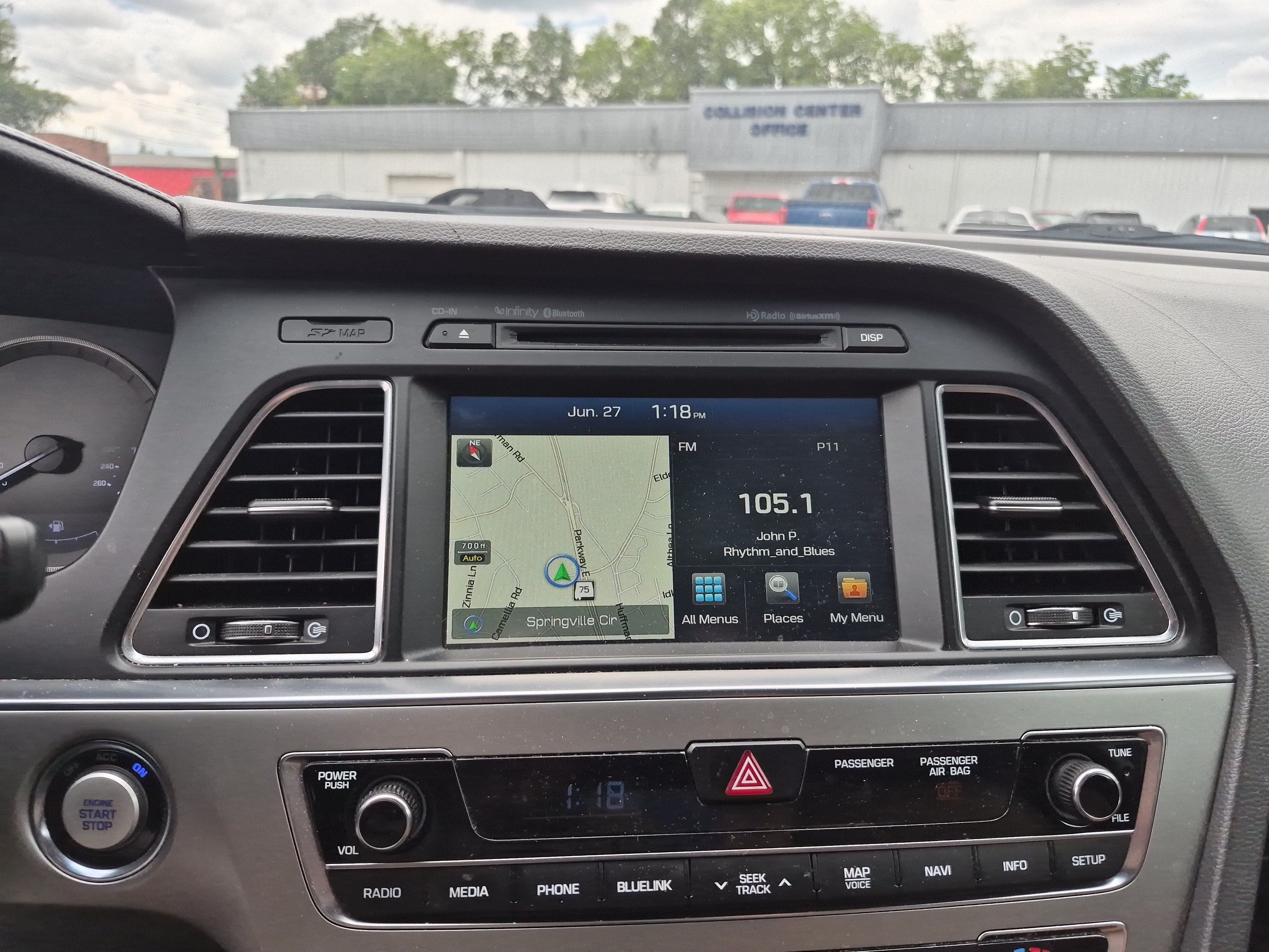Used 2015 Hyundai Sonata Limited w/ Option Group 06 FWD image 27