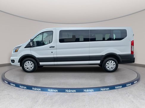 Used 2023 Ford Transit 350 XLT RWD image 4